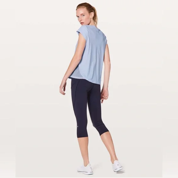 NWOT Lululemon Just Pleat It Short Sleeve Shirt Cool Breeze Size 6 - Picture 6 of 12